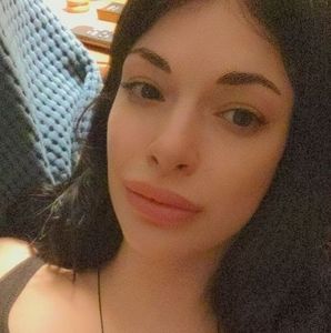 Meet your Posher, Aurélie